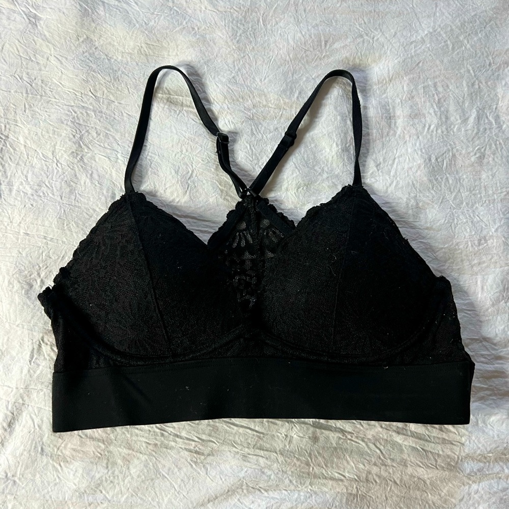 VS LACE BRALETTE